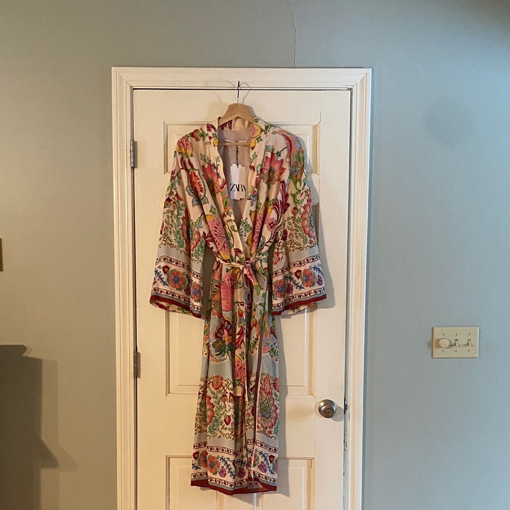 Zara Multicolor Floral Kimono